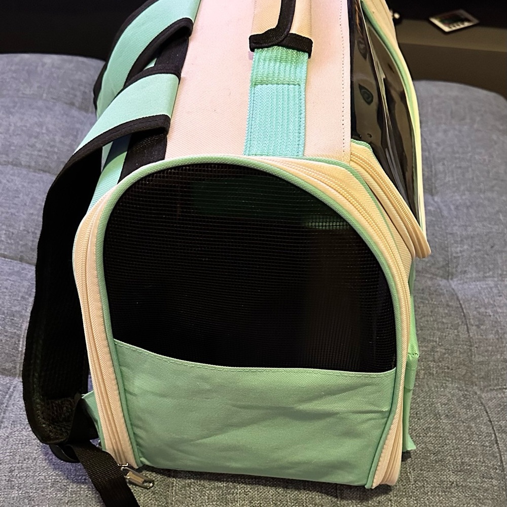 Backpack Pet Carrier - Picture 3 of 7